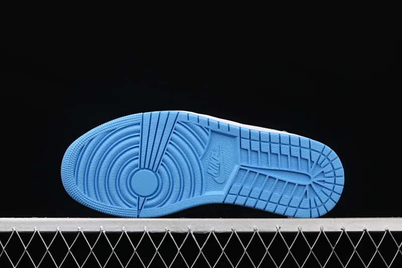 All categories Air Jordan Jordan series basketball shoes Air Jordan 1 High Air Jordan 1 Retro High AJ1 Joe 1 University Blue 555088-134
